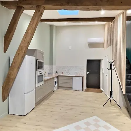 Le Jardin Maconnais De Miss K Apartment Exterior photo